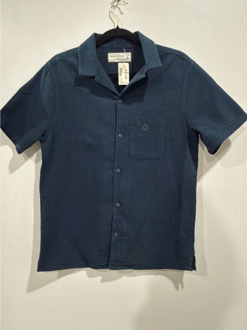 Aeropostale Men’s Textured Short-Sleeve Button-Up Shirt – Size XS – NWT